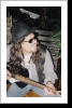 Der Anfang von Bloody- Onion. Colli kauft sich im Nov. 1998   auf dem Flohmarkt eine Gitarre und erlernt im zarten Alter von 36 Jahren seinen ersten Song the Hoochie Coochie Man